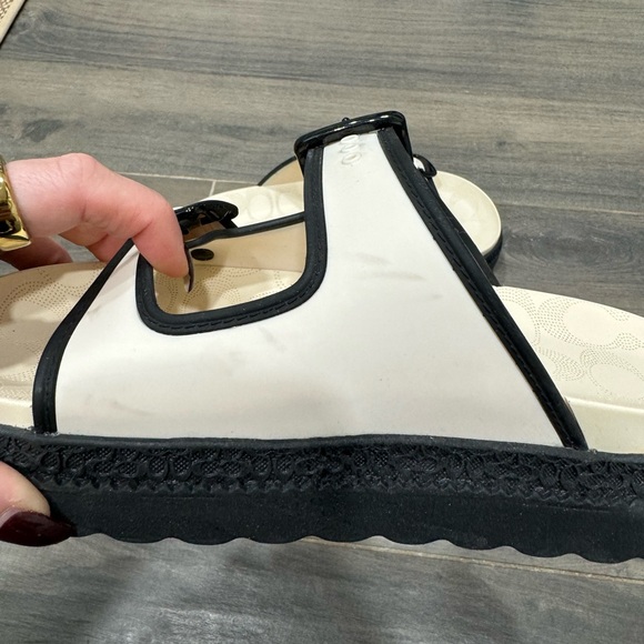 Coach sandals - Picture 3 of 3